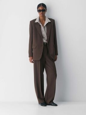Aritzia Effortless Pants in Dark Brown